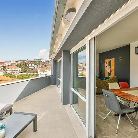 Appartement Premium With Jacuzzi Trogir