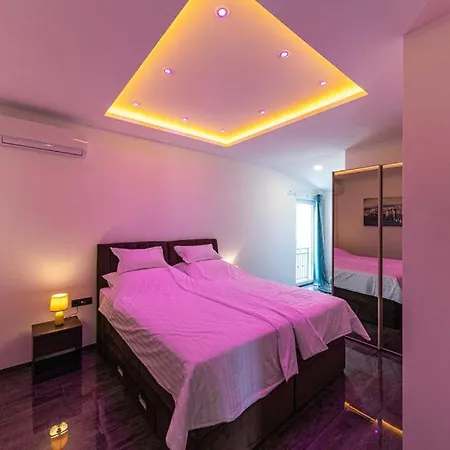 Premium With Jacuzzi Διαμέρισμα *