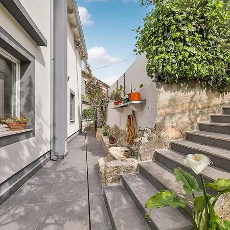 Premium With Jacuzzi Διαμέρισμα